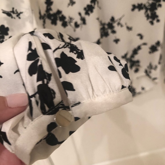 Ivanka Trump - NWOT Floral Blouse - Picture 9 of 9